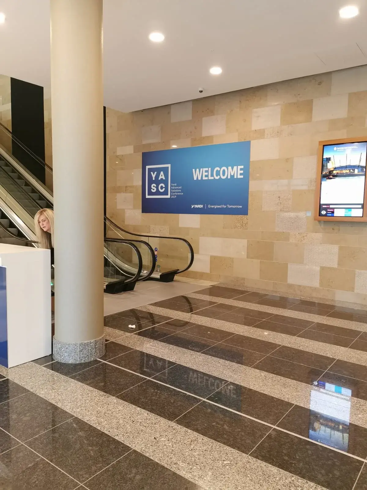 YASC registration counter with coordinated Dibond board graphics