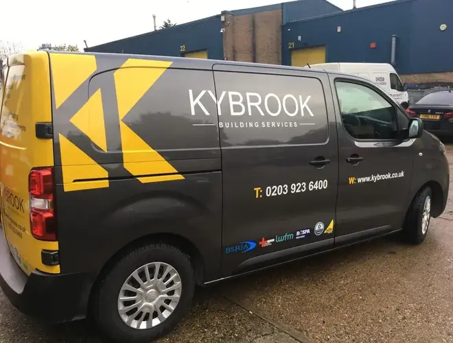 Van Graphics London service